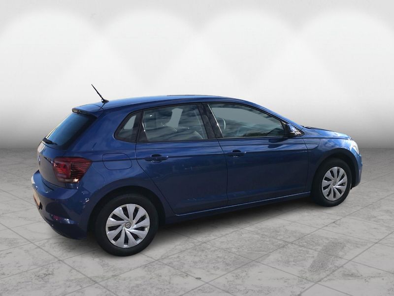 Volkswagen Polo 1,0 MPI - fotka 2 z 27