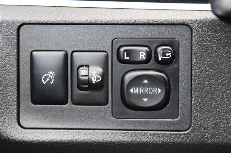 Toyota Verso 1,8 VVT-i  NOVÉ V ČR,1.MAJITEL - fotka 19 z 29