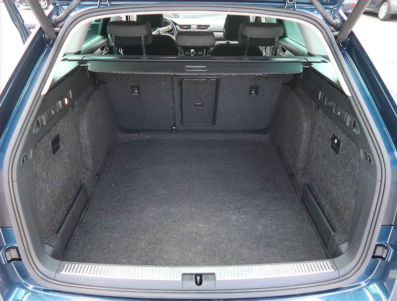 Škoda Superb (2019) Style 2.0 TDI, Automat - fotka 14 z 25