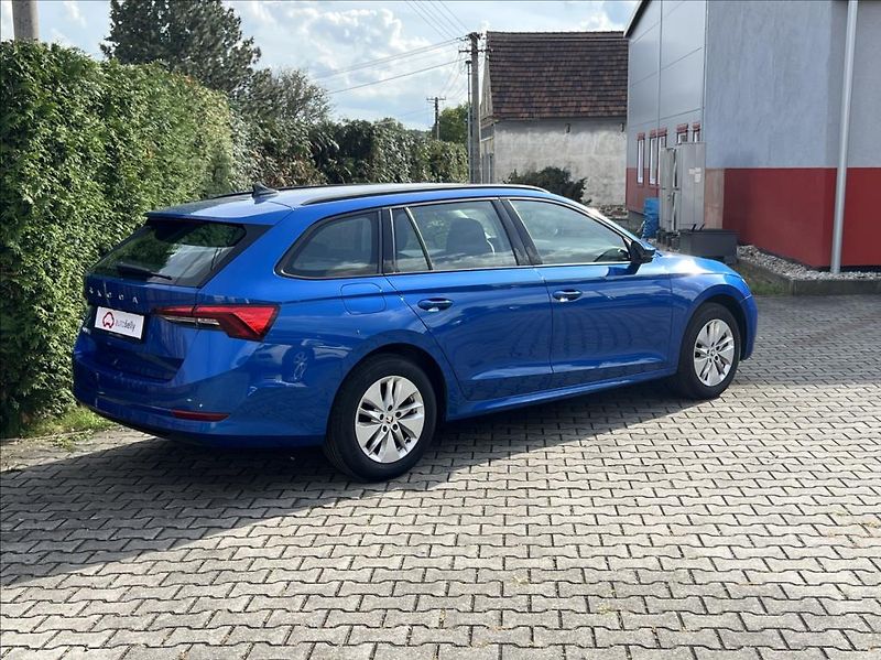 Škoda Octavia 2,0 TDI 85kW Ambition Combi - fotka 5 z 30