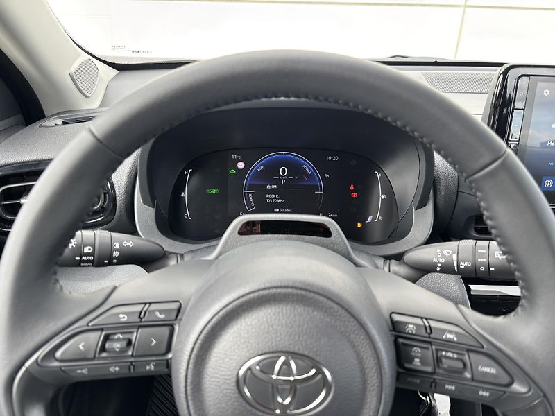 Toyota Yaris Cross (2026) LIMITED EDITION 1,5 HEV AT - fotka 6 z 14