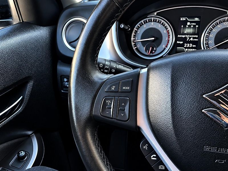 Suzuki Vitara (2020) 1.4 BoosterJet 103 kW  - fotka 22 z 26