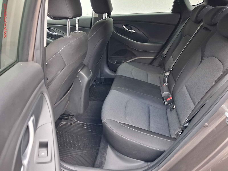 Hyundai i30 (2021) 1.5 T-GDi, 2.maj,ČR, LED - fotka 9 z 16