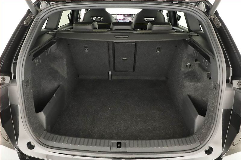 Škoda Enyaq (2023) iV RS (82 kWh), SoH 90% - fotka 14 z 34