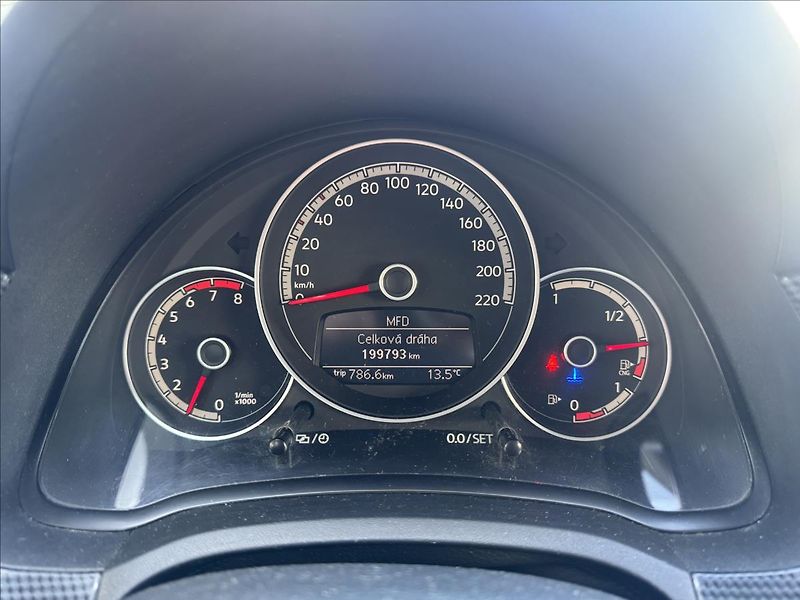 Volkswagen up! 1,0 CNG,Klima - fotka 14 z 20