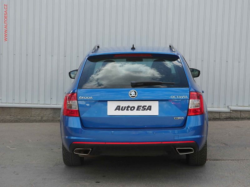 Škoda Octavia (2015) 2.0 TDi, ČR, RS, DSG - fotka 5 z 27