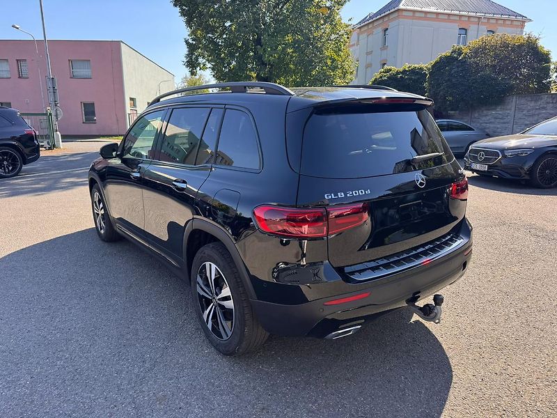 Mercedes-Benz GLB (2026) 200 d 4MATIC - fotka 5 z 22