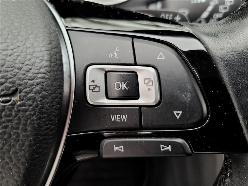 Volkswagen Tiguan Allspace 1,5 Tsi,dsg,navi,klima,výhřev - fotka 20 z 48