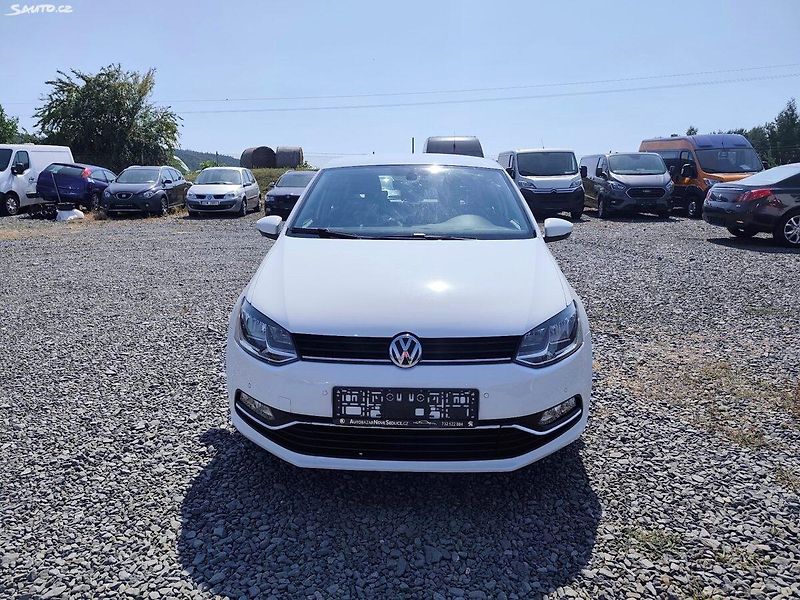 Volkswagen Polo (2016) - fotka 9 z 36