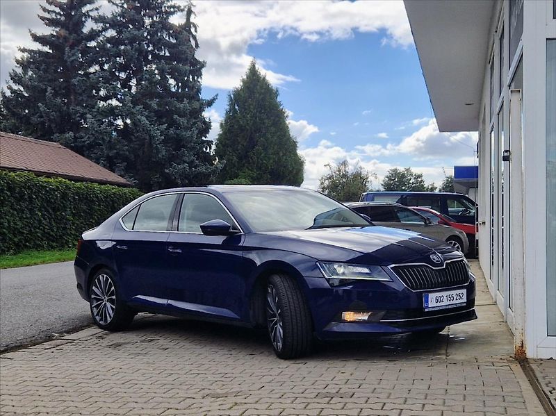 Škoda Superb 2,0 TDI 4x4 WEBASTO KAMERA TAŽ - fotka 7 z 41