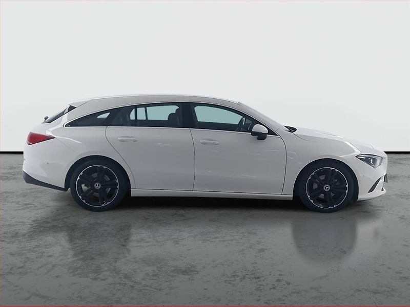 Mercedes-Benz CLA (2020) 180 - fotka 6 z 23