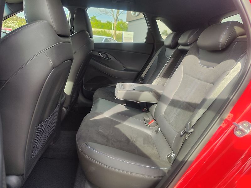 Hyundai i30 2.0 T-GDi/206kW N Performace - fotka 11 z 38