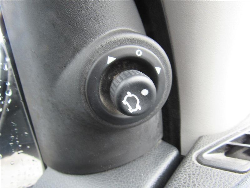 Ford Fusion 1,4 i 59KW 1.Majitel - fotka 21 z 28