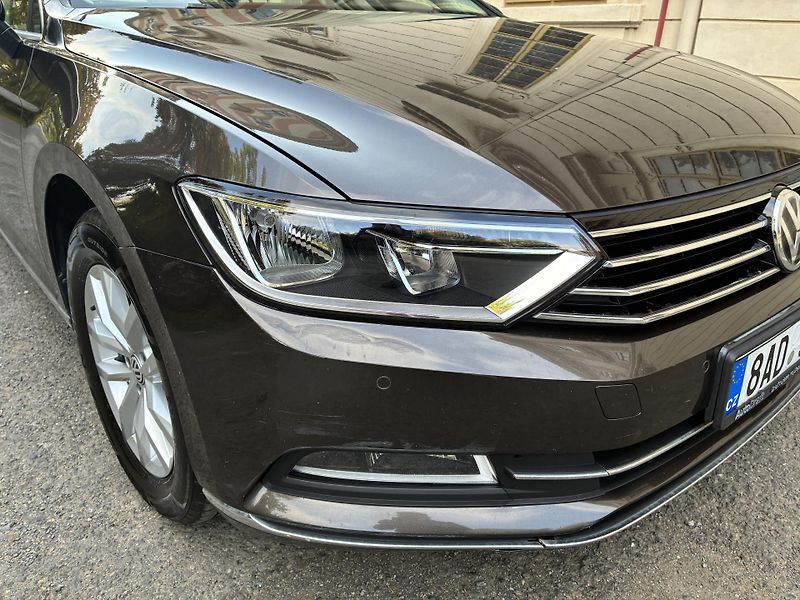 Volkswagen Passat (2016) - fotka 15 z 16
