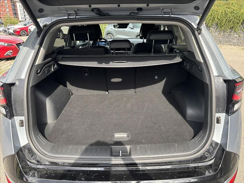 Kia Sportage 1,6 TGDi HEV AT TOP ADAPTIV - fotka 14 z 49