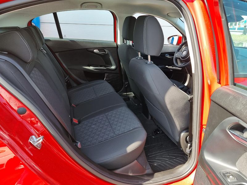 Fiat Tipo (2023) Tipo HB City Cross 1,5T AT-7 - fotka 12 z 18