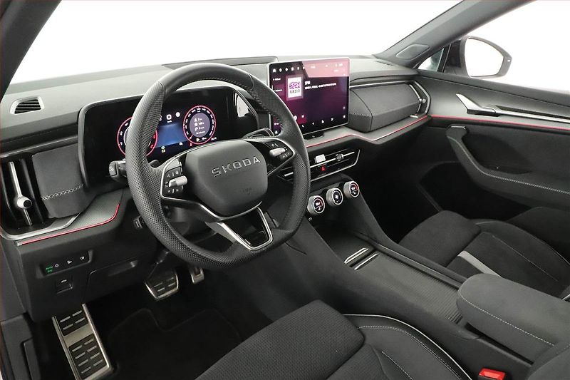Škoda Kodiaq (2025) 2.0 TDI, SPORTLINE, 4X4 - fotka 21 z 27