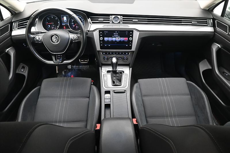 Volkswagen Passat 2,0 TDI 140kW DSG Alltrack 4Mo - fotka 15 z 32