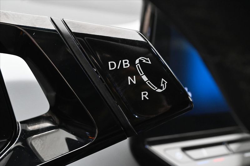 Volkswagen ID.3 Pro Business 150kW 58kWh SOH-8 - fotka 21 z 28