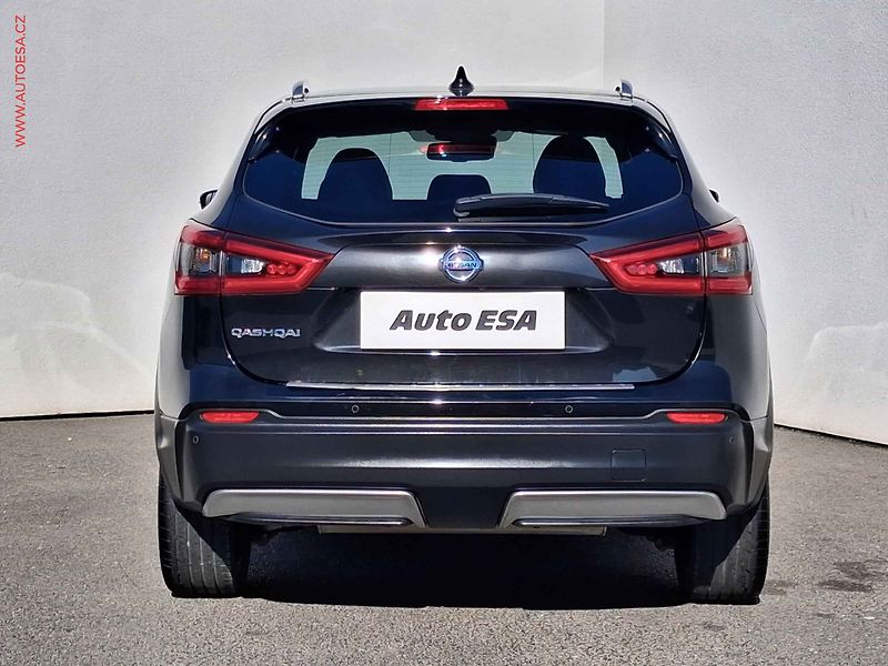 Nissan Qashqai (2017) 1.2 DiG-T, Tekna, +kola - fotka 5 z 21