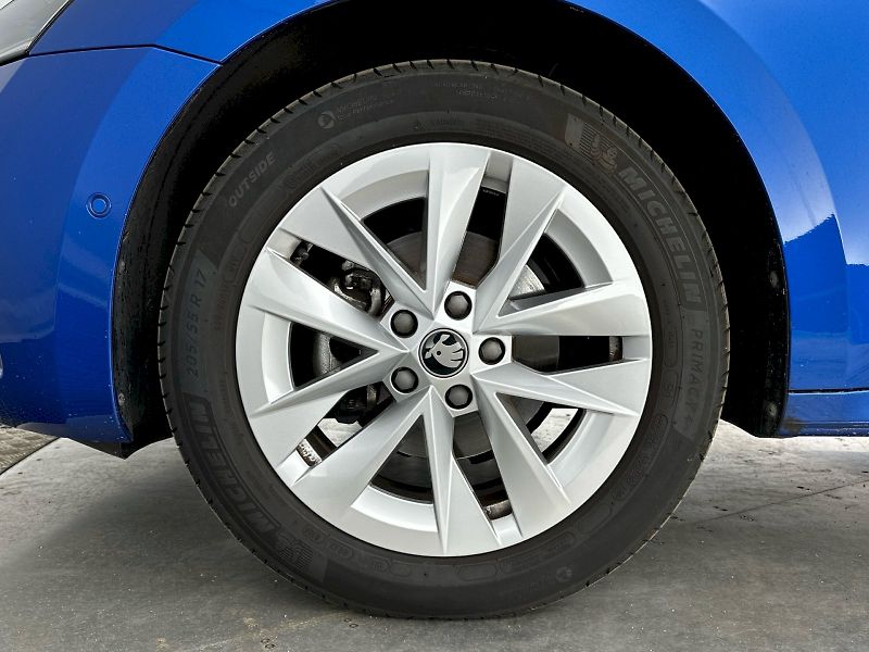 Škoda Octavia (2025) 1.5TSI 110kW Top Selection - fotka 34 z 34