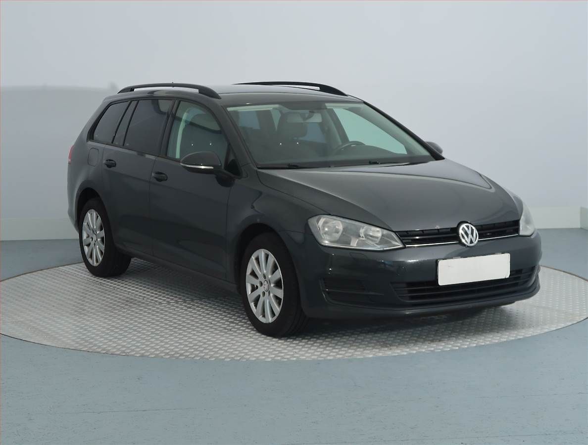 Volkswagen Golf 1.6 TDI, Serv.kniha, Navi