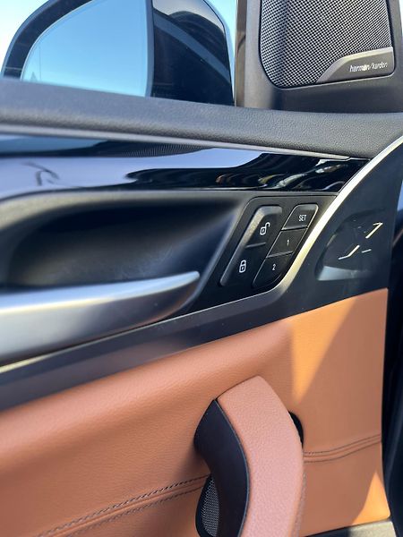 BMW iX3 (2021) /210kW - fotka 17 z 38