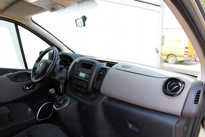 Renault Trafic 1.6DCI L2H1 9.míst+klima 85kw - fotka 11 z 18
