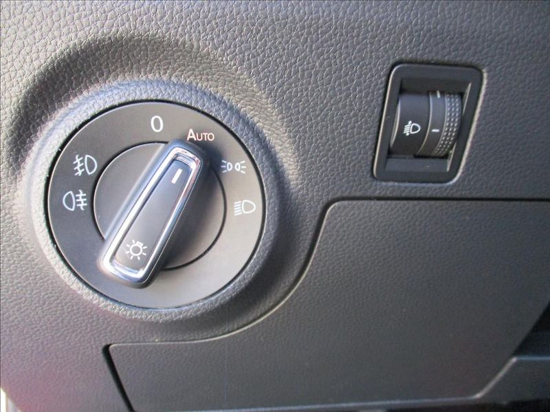 Seat Ibiza 1,0 TGi, klima serv.kniha ,CZ - fotka 22 z 35