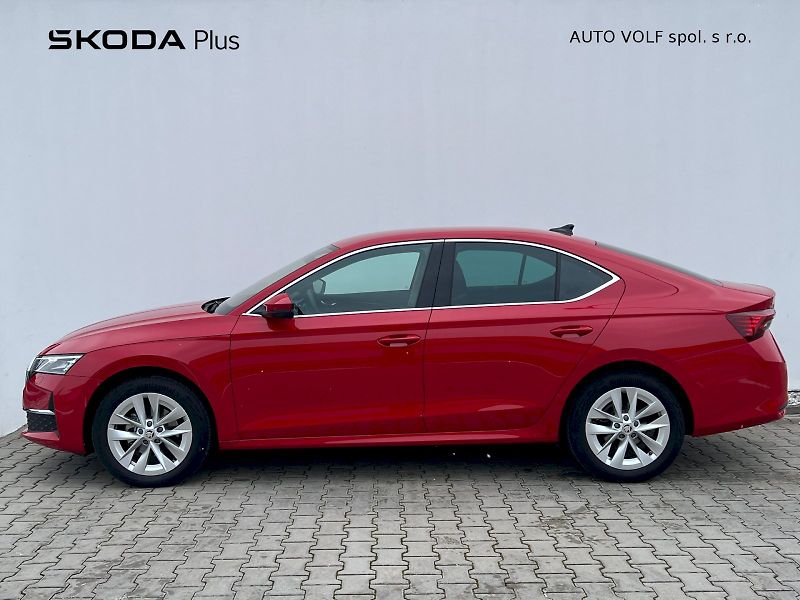 Škoda Octavia (2024) Liftback Top Selection1.5 TSI - fotka 3 z 35