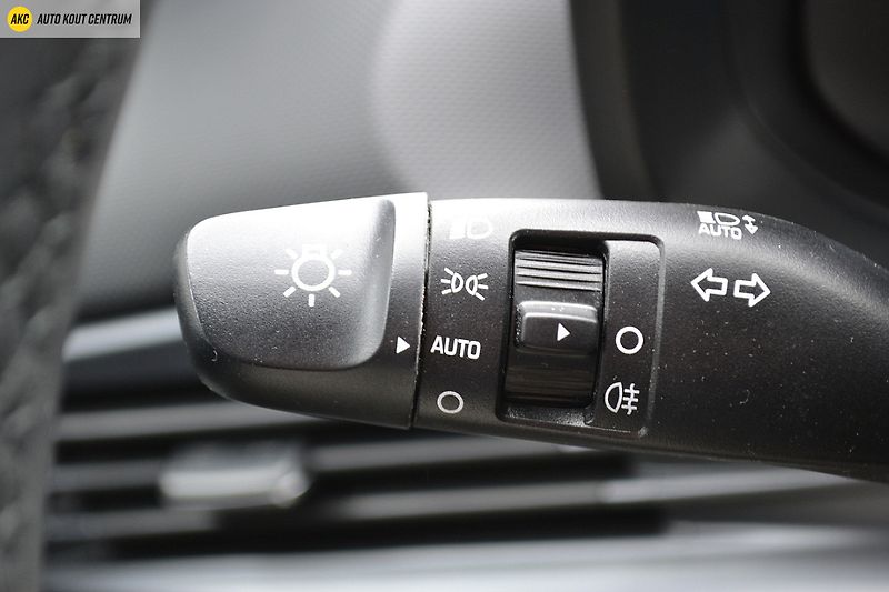Hyundai i20 1.0 TGDI 7DCT WAVE, WINTER PAK - fotka 32 z 43