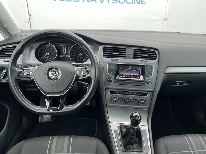 Volkswagen Golf Variant (2016) 1.2TSi LOUNGE Edition - fotka 13 z 33