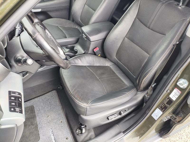 Kia Sorento (2011) 2,2 CRDI Sport 4x4 145Kw - fotka 13 z 28