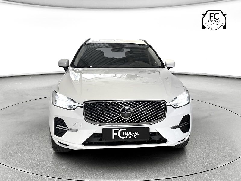 Volvo XC60 (2026) T6 PHEV CORE + 4ZÁRUKA/SERVIS - fotka 3 z 17