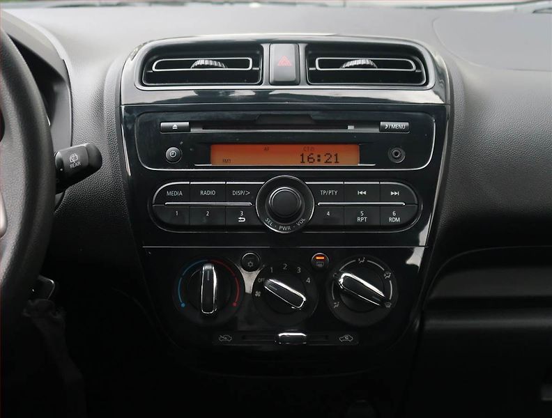 Mitsubishi Space Star (2021) Inform+ 1.2 MIVEC, ČR,1.maj - fotka 12 z 14