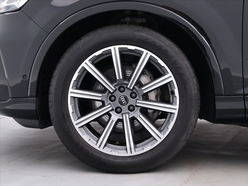 Audi Q7 3,0 50 TDI Quattro S line CZ - fotka 36 z 43