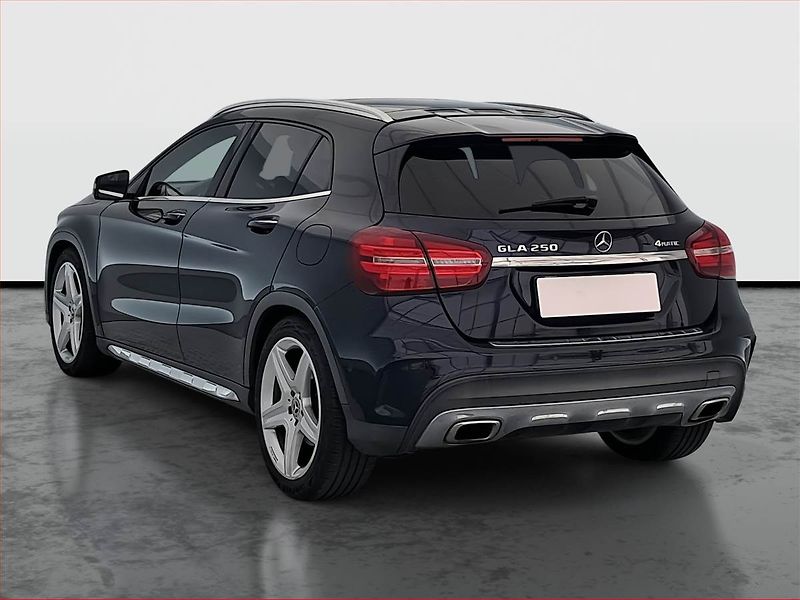 Mercedes-Benz GLA (2018) 250 4MATIC - fotka 4 z 17