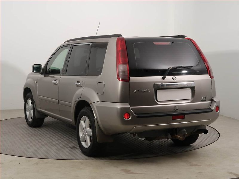 Nissan X-Trail (2006) 2.2 dCi, 4X4, Tažné - fotka 4 z 13