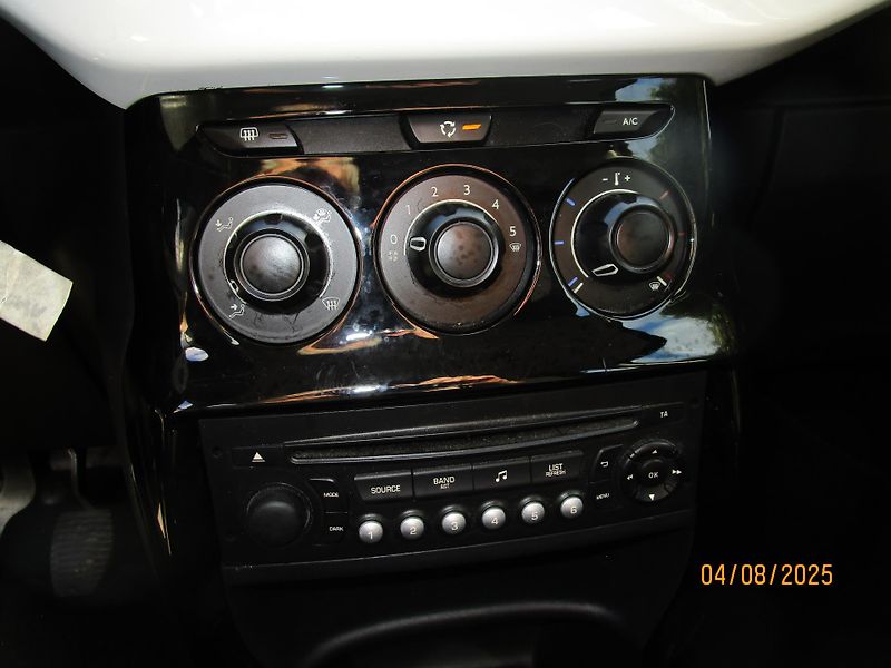 Citroën C3 (2013) 1,4 HDi - fotka 19 z 22
