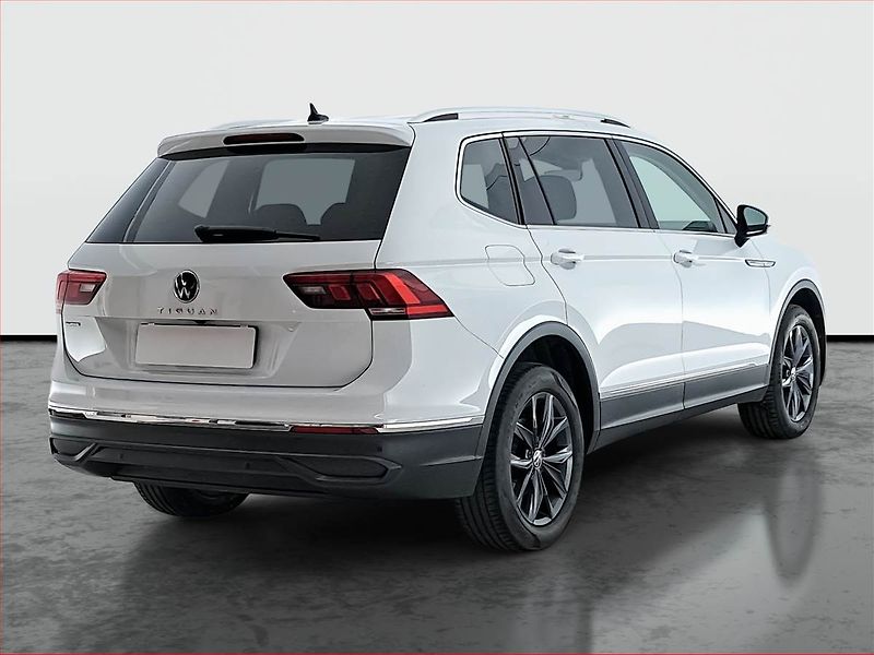 Volkswagen Tiguan Allspace (2023) Life 1.5 TSI - fotka 5 z 22