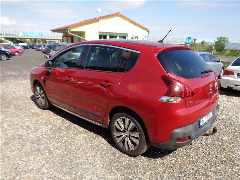 Peugeot 3008 1,6 - fotka 5 z 21