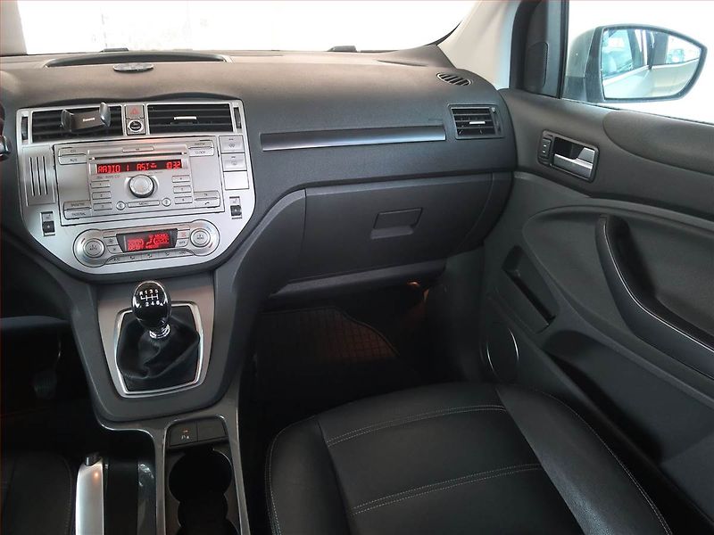 Ford Kuga (2009) 2.0 TDCi, po STK, Tažné - fotka 8 z 17