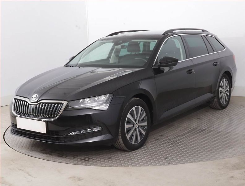 Škoda Superb (2022) Ambition 2.0 TSI - fotka 2 z 17