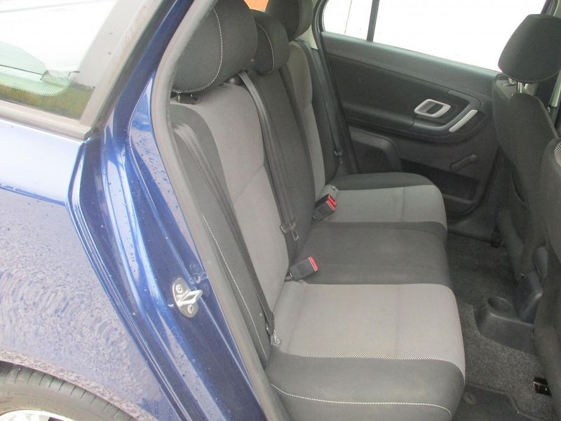 Škoda Fabia 1.4i 16V +SADA KOL - fotka 14 z 31