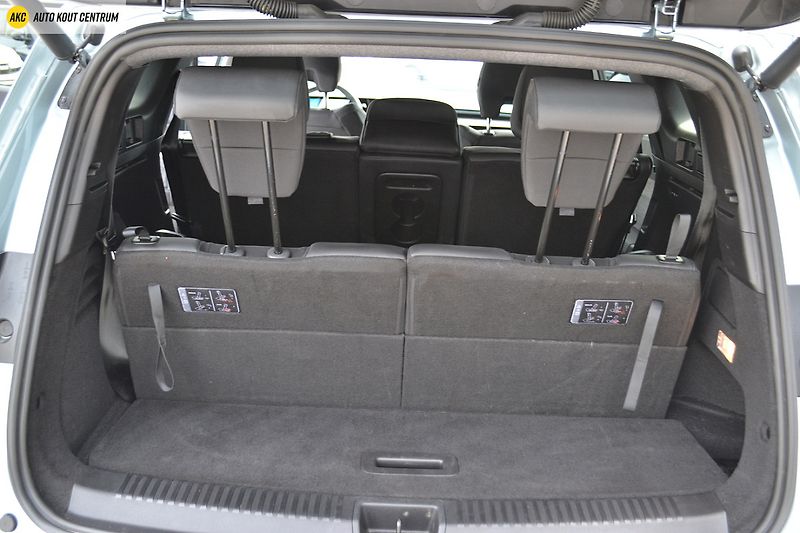 Renault Espace techno full hybrid E-Tech 200 - fotka 21 z 64