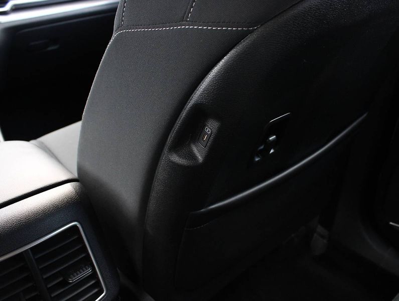 Kia Sportage (2023) 1.6 T-GDI 110kW Exlusive manuá - fotka 21 z 31