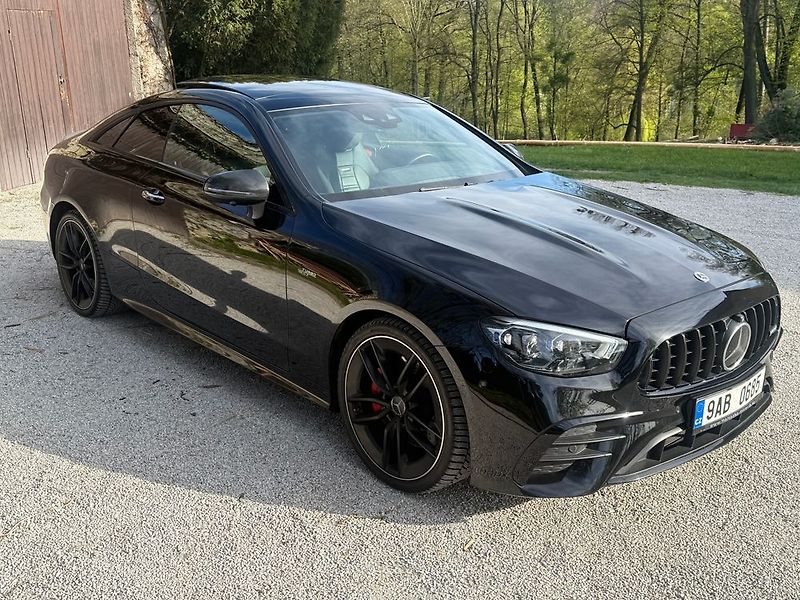 Mercedes-Benz Třídy E (2022) - fotka 79 z 91