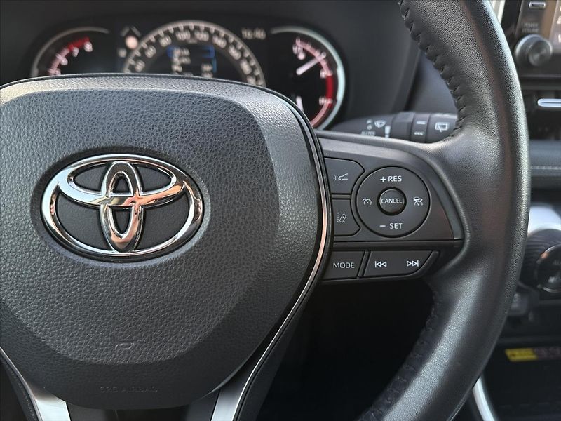Toyota RAV4 2,0 Style 4WD CVT DPH 129kW - fotka 21 z 29