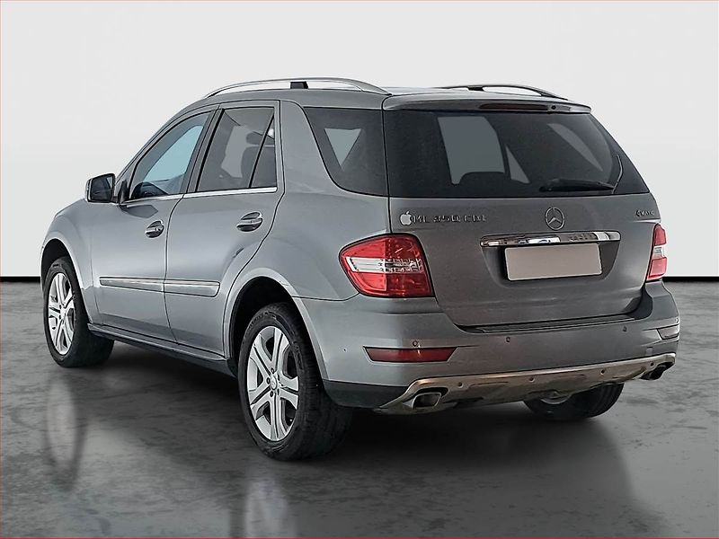 Mercedes-Benz Třídy M (2010) ML 350 CDI, 4X4, Automat - fotka 4 z 19