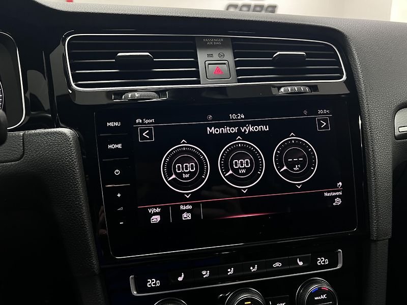 Volkswagen Golf GTI TCR, 2.0 TSI 213 kW - fotka 30 z 46